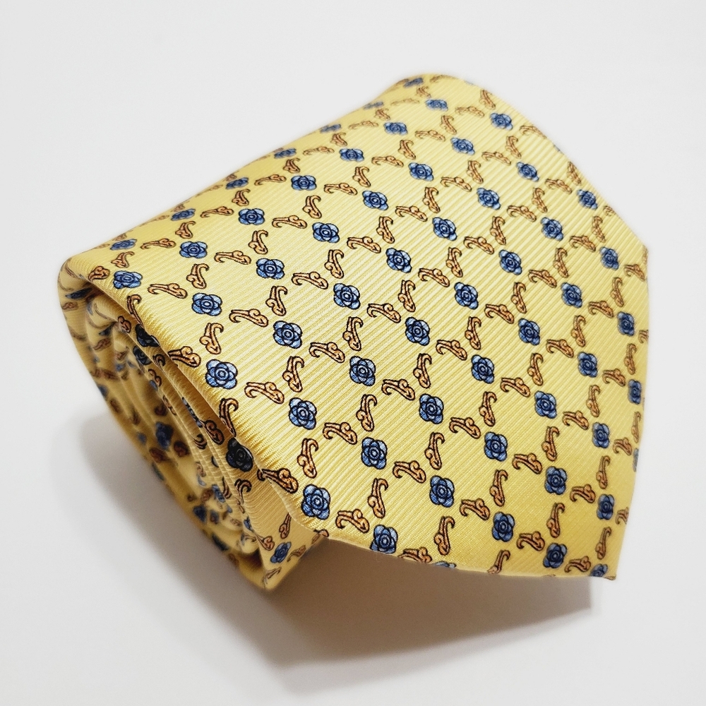 DeSantis Collection Gold Geometric Pattern Men's Italian Silk Necktie 58x3.75"